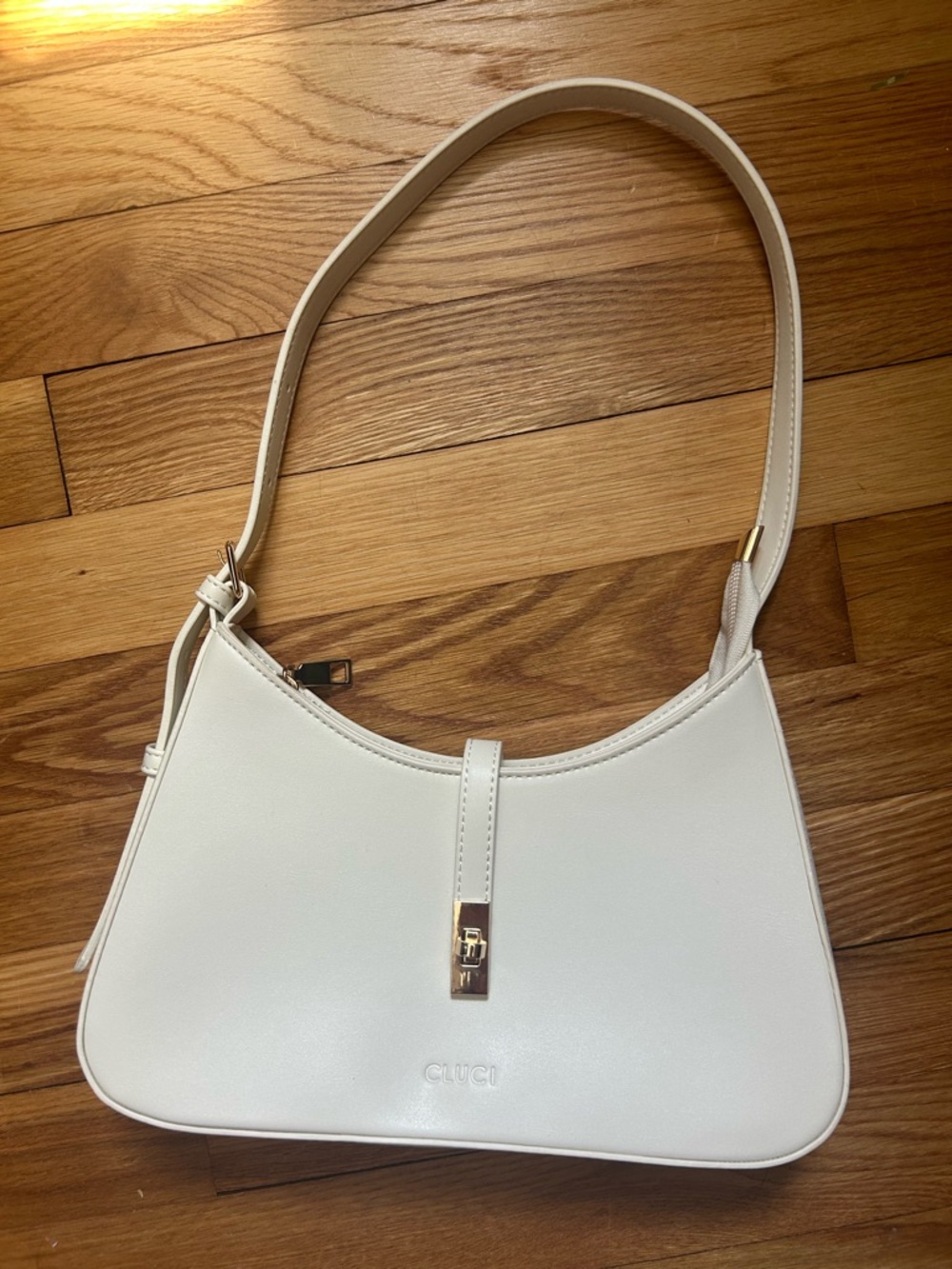 Cluci White/Cream Vegan Leather Shoulder Bag - Read Description